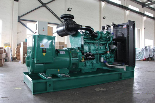 扬州320kw康明斯柴油发电车出租组图片 扬州320kw康明斯柴油发电车出租组图片